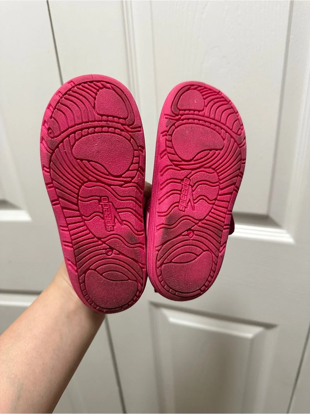 Speedo Kids Pink & Dark Pink Water Shoes with Velcro Strap